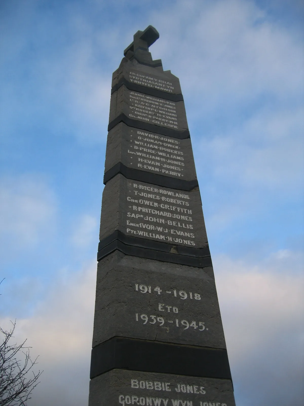 Llanberis war memorial, a stone obelisk inscribed with the names of the village's war dead