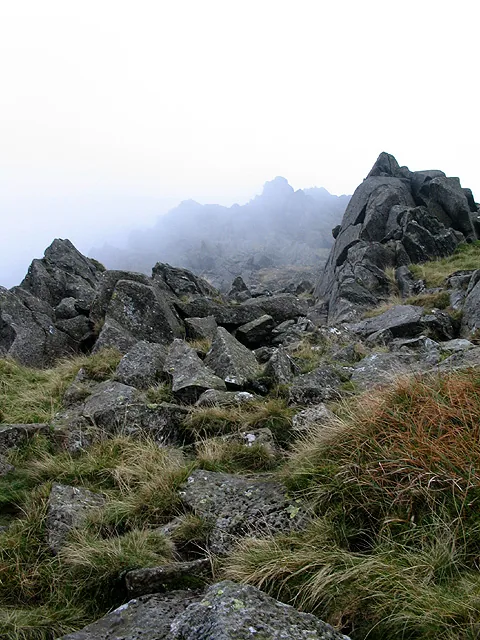 Past the old quarry track, onto exposed rock