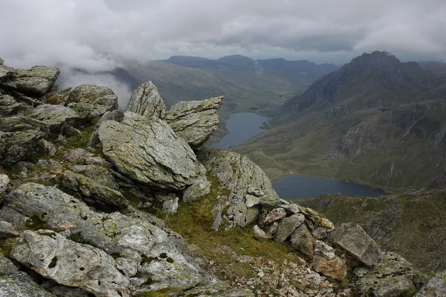 The summit of Y Garn, with Llyn Ogwen and Llyn Idwal below and Tryfan beyond.